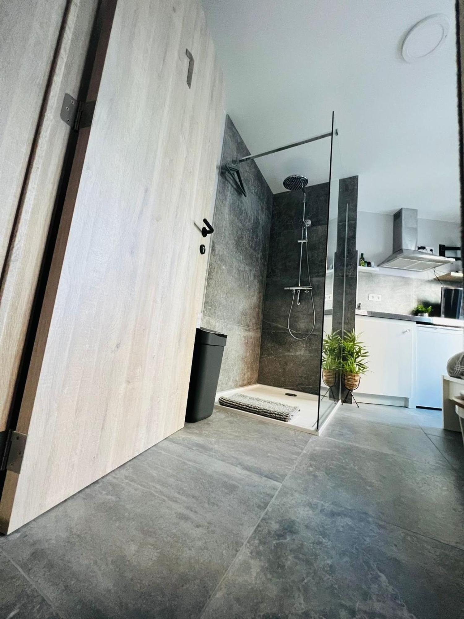 Apartmán Mini Studio Une Personne Lutych Exteriér fotografie