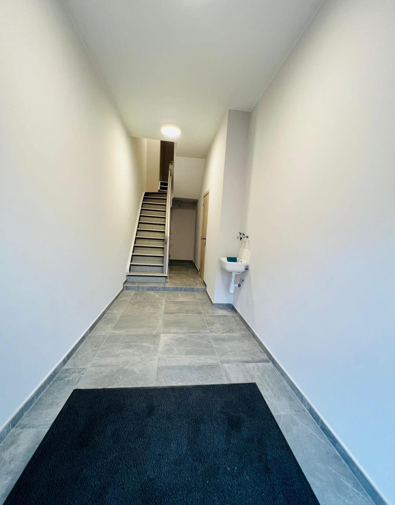 Apartmán Mini Studio Une Personne Lutych Exteriér fotografie