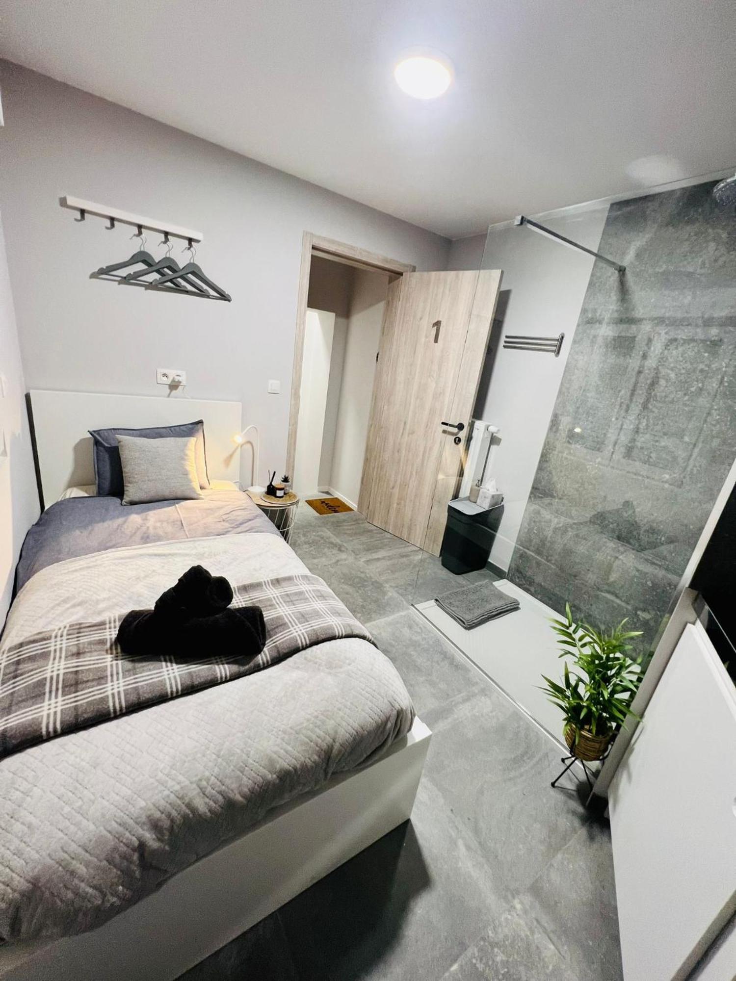 Apartmán Mini Studio Une Personne Lutych Exteriér fotografie